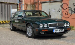 Recenze & testy: Jaguar XJ12 (X305): Jaké to je, býti chvíli aristokratem