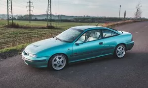 Opel Calibra 2.0 Turbo 4x4: Stroj času | Za volantem