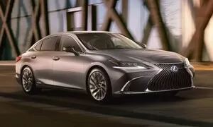Lexus odkrývá karty, nový sedan ES se blíží.