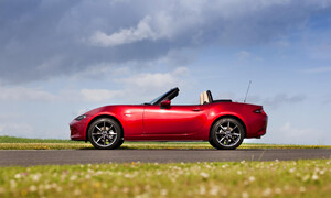 Novinky: Mazda MX-5 dostane facelift, který přinese vyšší výkon