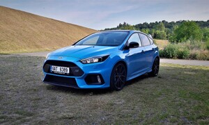 Recenze & testy: Ford Focus RS Edition: Jediný skutečně sportovní hothatch