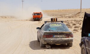 Autíčkář na cestách: Mongol Rally 2018 část 5. : O bílém městě, ohnutých kolech a spoustě písku