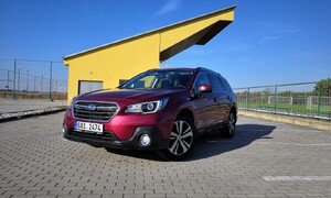 Recenze & testy: Subaru Outback 2.5i-S Sport ES: Kamarád do nepohody