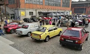Kafe&Káry: Kafe&Káry Ostrava vol.4 - Dolní Vítkovice v obležení aut