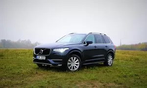 Recenze & testy: Volvo XC90 T5 AWD: Rodina na prvním místě