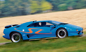 Editorial: Automobilové sny, jako lék na krizi středního věku