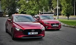Recenze & testy: Mazda3 G122 Plus vs. Mazda3 G165 Revolution: Sourozenecký souboj o krále třídy