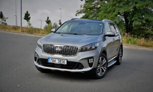 Recenze & testy: Kia Sorento 2.2 CRDi GT Line: K ideálu chybí dva válce