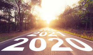 Editorial: Deset let v kostce