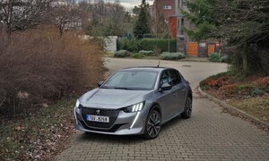 Recenze & testy: Peugeot 208 GT Line 1.5 BlueHDi: Malý diesel, malé auto, velké překvapení