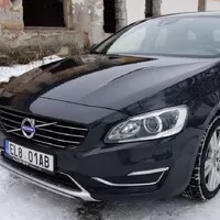 Volvo V60 D6 AWD Plug-in Hybrid 2014