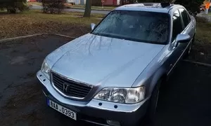 3 měsíce s limuzínou za pade - Honda Legend