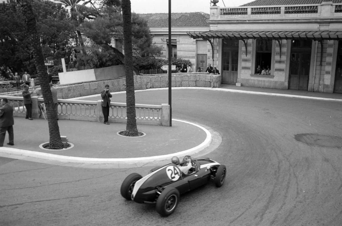 Jack na míří za svou první výhrou, Cooper T51, Monako, 1959