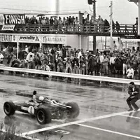 Brabham vítězí ve Velké ceně Kanady, poslední výhra pro motor Repco, 1967