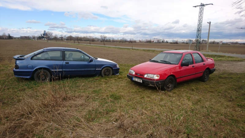 Modré kupátko je OHC s asi 150 koňmi