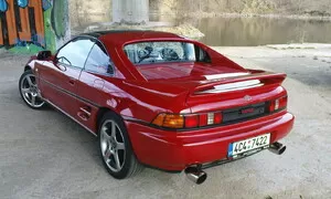 Toyota MR2