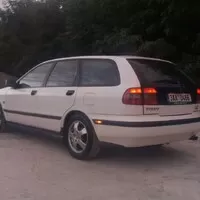 V40