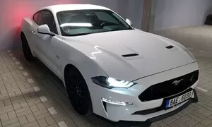 Mustang GT (2020) - jaký je V8 s manuálem?
