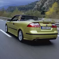 9-3 Convertible v barvě Lime Yellow
