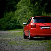 Raspbyho bývalky – část druhá: První vlastní auto (Toyota Corolla T-Sport)