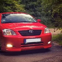 Raspbyho bývalky – část druhá: První vlastní auto (Toyota Corolla T-Sport)