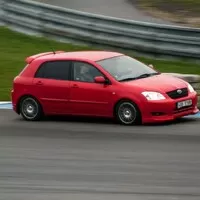 Raspbyho bývalky – část druhá: První vlastní auto (Toyota Corolla T-Sport)