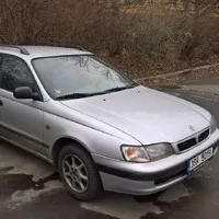 Raspbyho bývalky - Část třetí: Když korunky scházejí (Toyota Carina E)