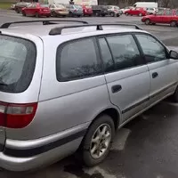 Raspbyho bývalky - Část třetí: Když korunky scházejí (Toyota Carina E)