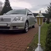 Raspbyho bývalky – Část poslední: Současnost (Toyota Avensis)