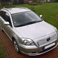 Raspbyho bývalky – Část poslední: Současnost (Toyota Avensis)