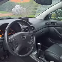 Raspbyho bývalky – Část poslední: Současnost (Toyota Avensis)