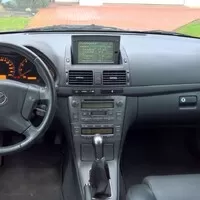 Raspbyho bývalky – Část poslední: Současnost (Toyota Avensis)