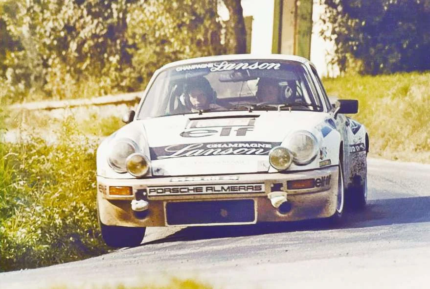 S Porsche 911 Carrera začala Michèle sbírat úspěchy v absolutním pořadí.