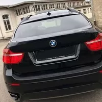 Pohled na záď je poněkud horší. Přijde mi to jako konec vlakové soupravy.