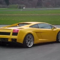 Vlastní lambo! Sen deváťáka.