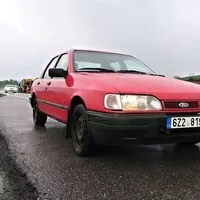 Cesta na opakovačku a pauza, protože auto se příliš zahřívá