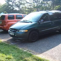1996 Dodge Grand Caravan SE