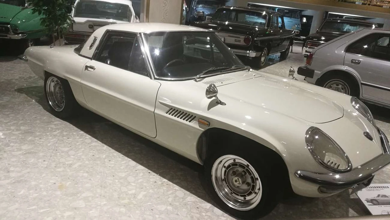 Mazda Cosmo Sport