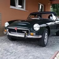 MG B, aneb ako spraviť za jeden deň z Red 1.8 → Green V8