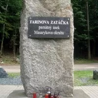 Halvní pomník ve Farince
