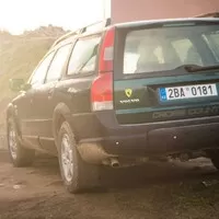 Dva a půl kohouta na jednom smetišti 