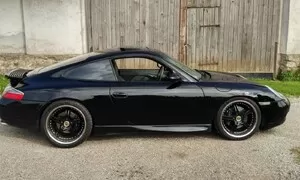 996 - Jezdí to vůbec jako 911?