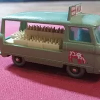 Lesney´s No.21 - Commer bottle float
