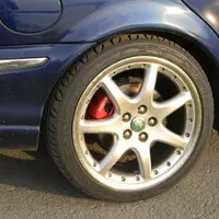 Z údržby limuzíny "chudého" studenta - Jaguar X-Type stále slouží