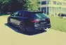 Češi, okolí a společnost pohrdající automobilem. 