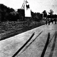 Brzdné stopy po havárii
