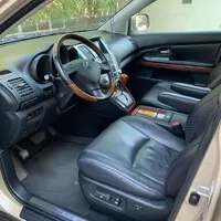 Lexus RX 400h – zdivočelý trolejbus