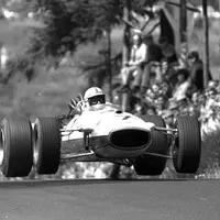 Surtees létal nejen na motocyklu, Honda RA273, Nürburgring 1967