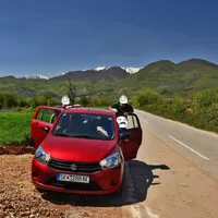 Letem světem cizím autem