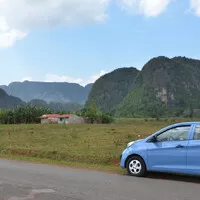 Letem světem cizím autem
